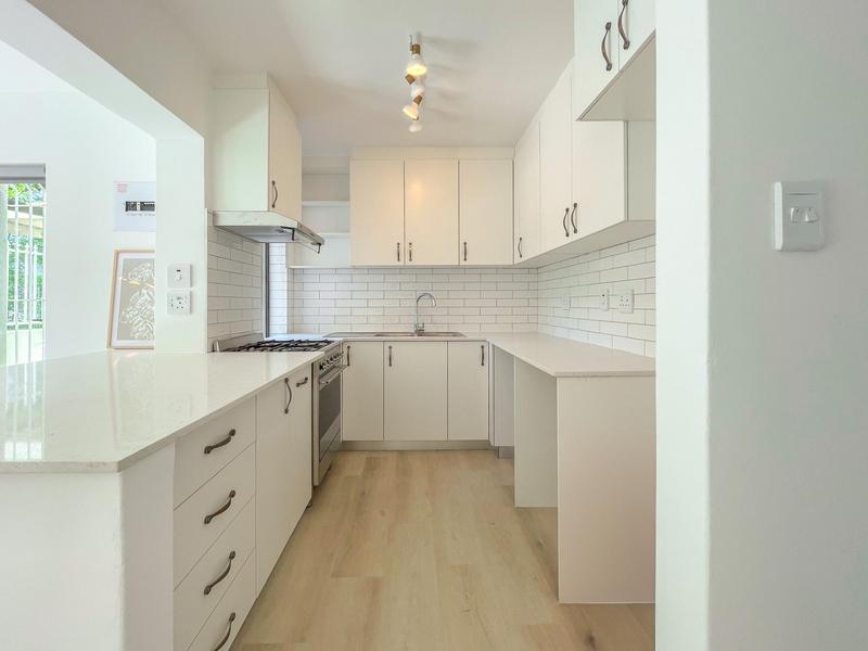 To Let 3 Bedroom Property for Rent in Hout Bay Western Cape